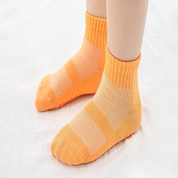 Leeshow 4pairs neklizajuće Trampolinske čarape za djecu, anti Skid Gripy podne čarape za vježbe, teretanu,