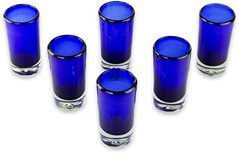 NOVICA zanatske izrade ručno puhane plave reciklirane staklene čaše, 2 Oz, 'čisti kobalt'